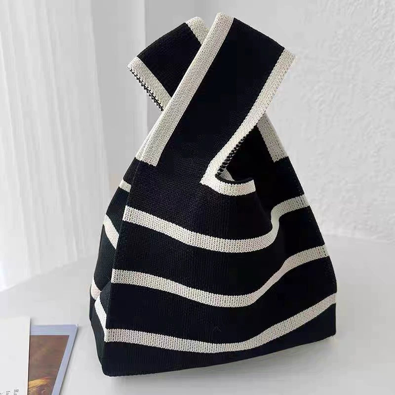 High - quality hand - held knitted bag (20cm * 36cm)