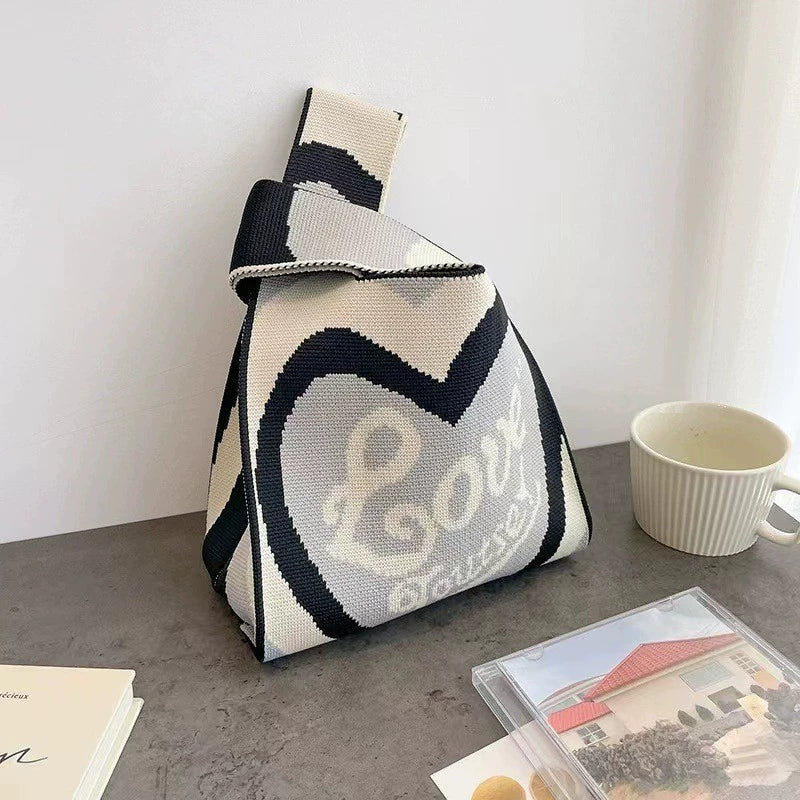 High - quality hand - held knitted bag (20cm * 36cm)